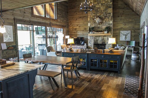 Escape to the lake for fall colors, holiday cheer, and fireside relaxation