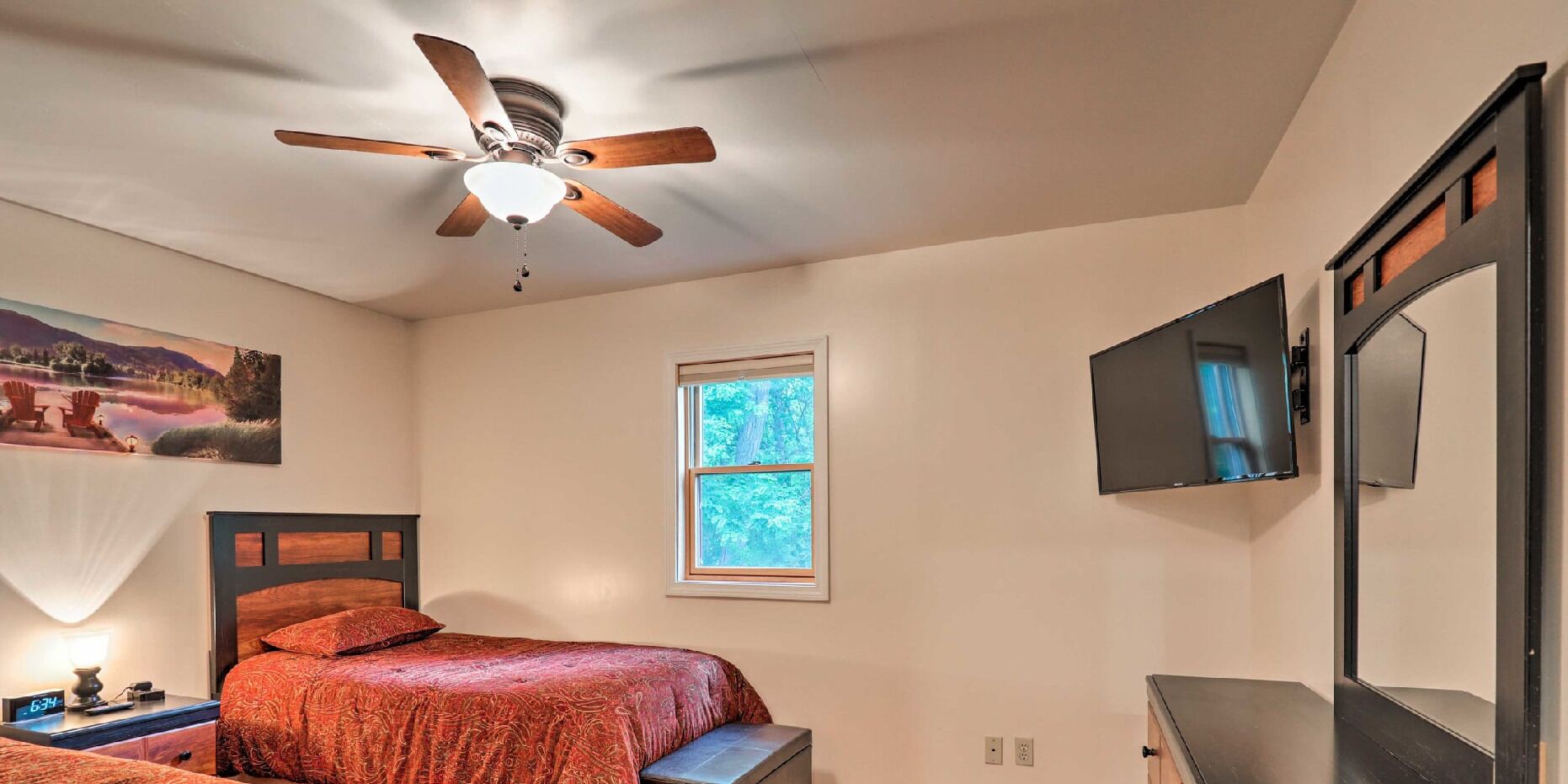 2 chambres, fer et planche à repasser, Wi-Fi gratuit, draps fournis