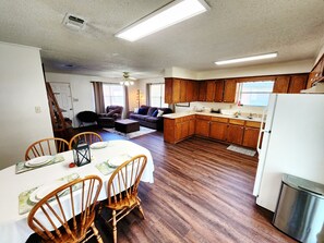 Interior - Charming Cottage Apartment with all amenities (Idabel)