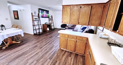 Charming Cottage Apartment with all amenities