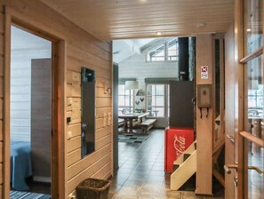 5 bedrooms, internet