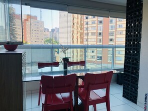 Dining - Akile Carlos Sampaio (São Paulo)