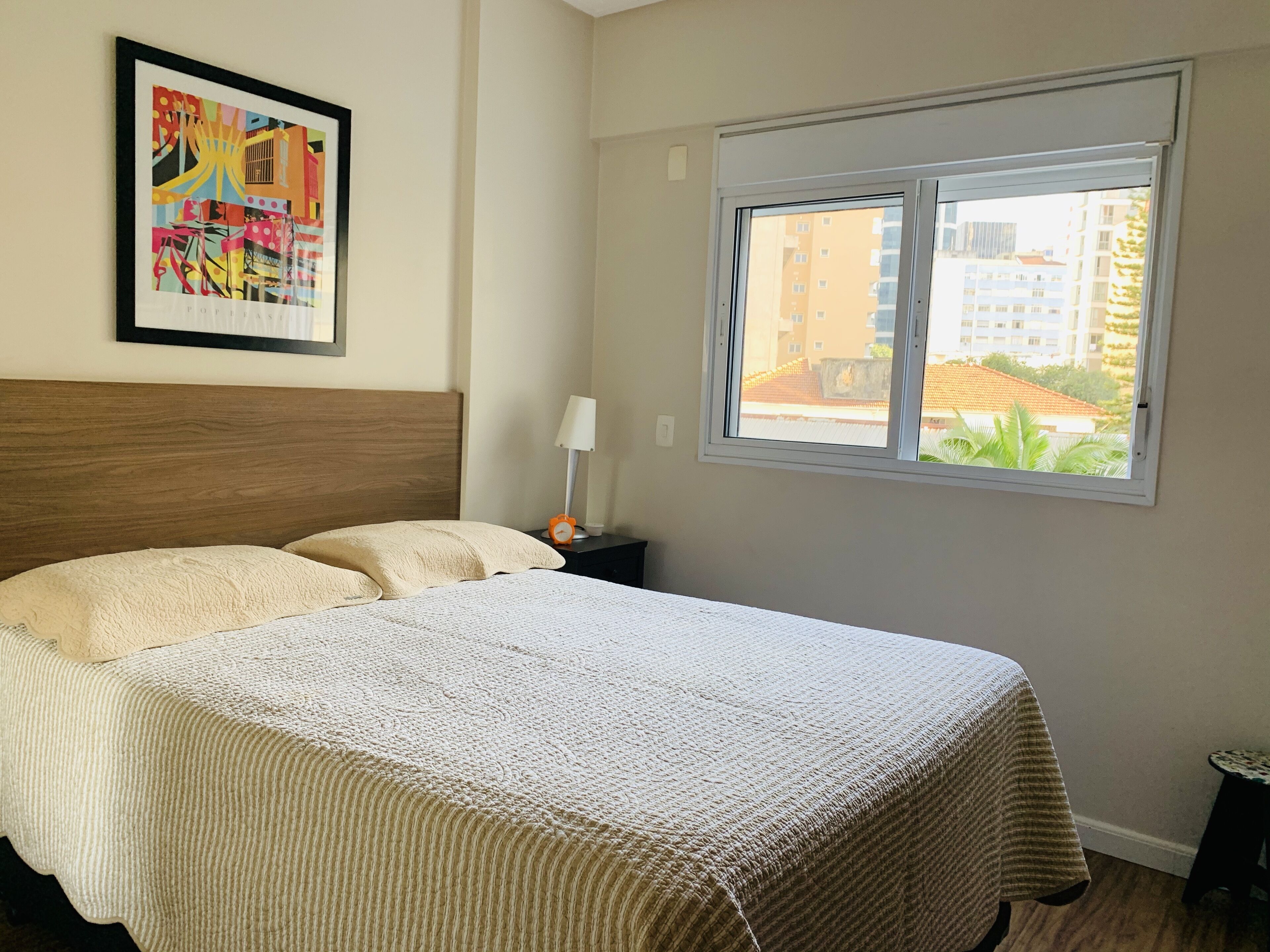 Suíte estúdio executiva | Individualmente decorados, escrivaninha, ferros/tábuas de passar roupa