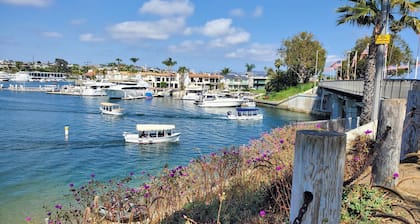 Upstairs Apartment at Affordable Prices | Steps From the Ocean | Perfect for Couples or Small Groups