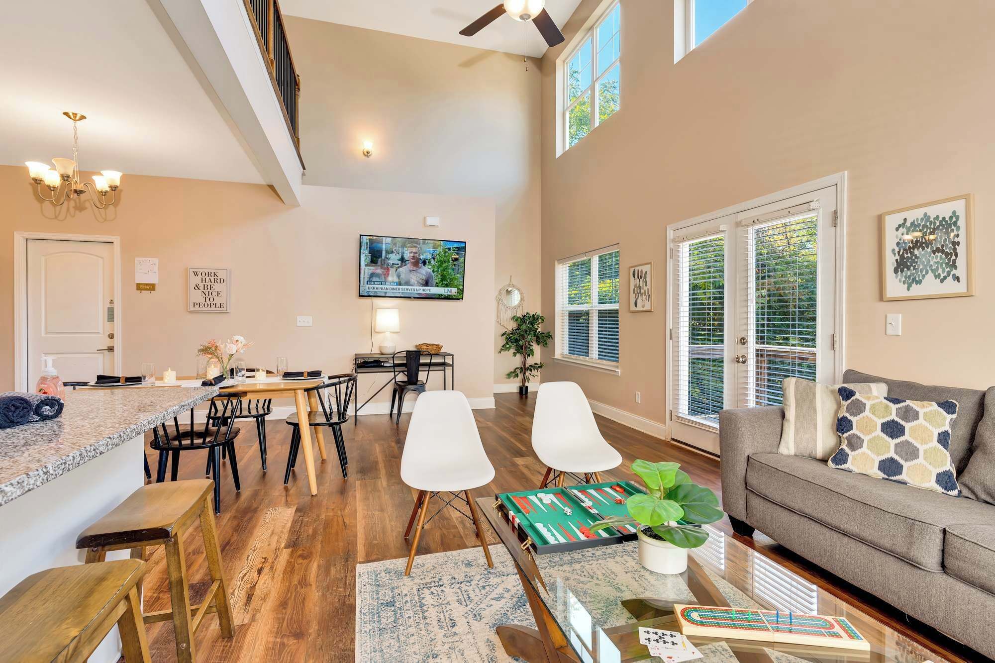 تلفزيون، مكتب