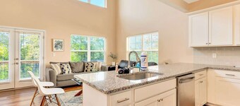 Cityscape Haven at Missionary Ridge with a hot tub