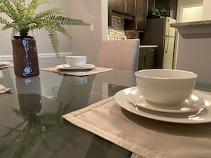 Dining - Genesis 2BR/2BA near Truist Park  (Atlanta)