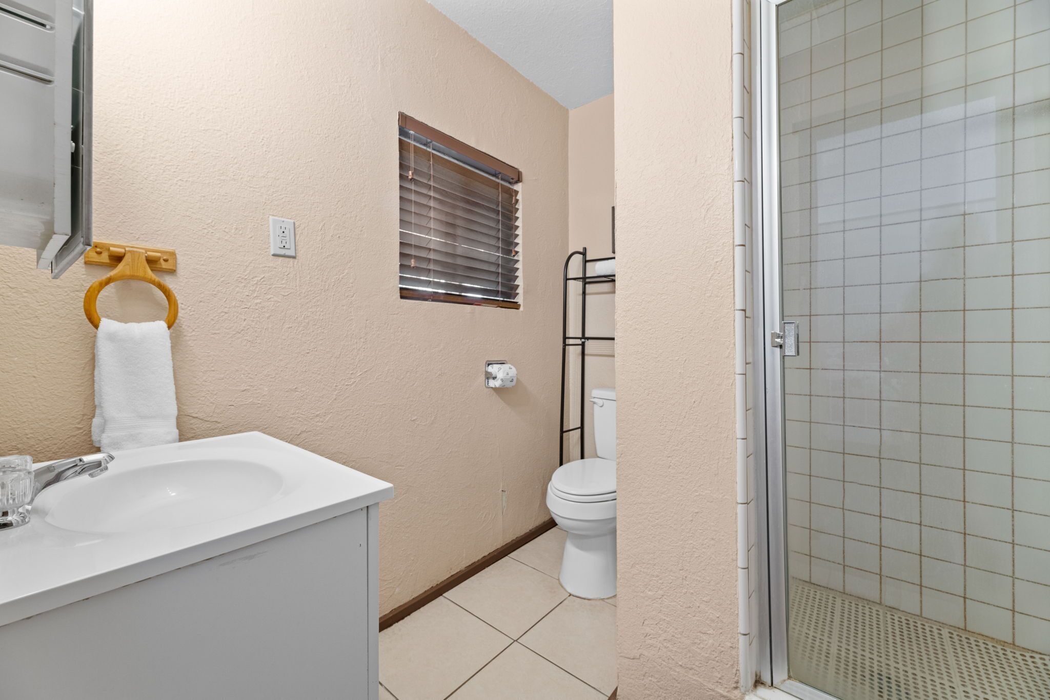 Kodiak Bear Studio Pet Friendly  Perfect Location