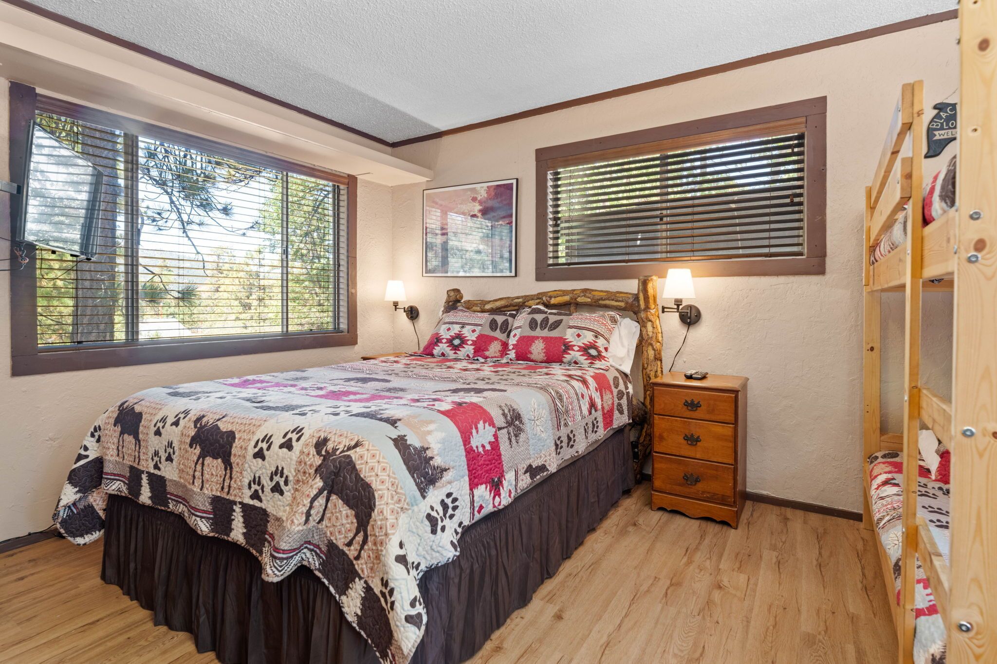 Black Bear Studio  Pet Friendly Convenient Location