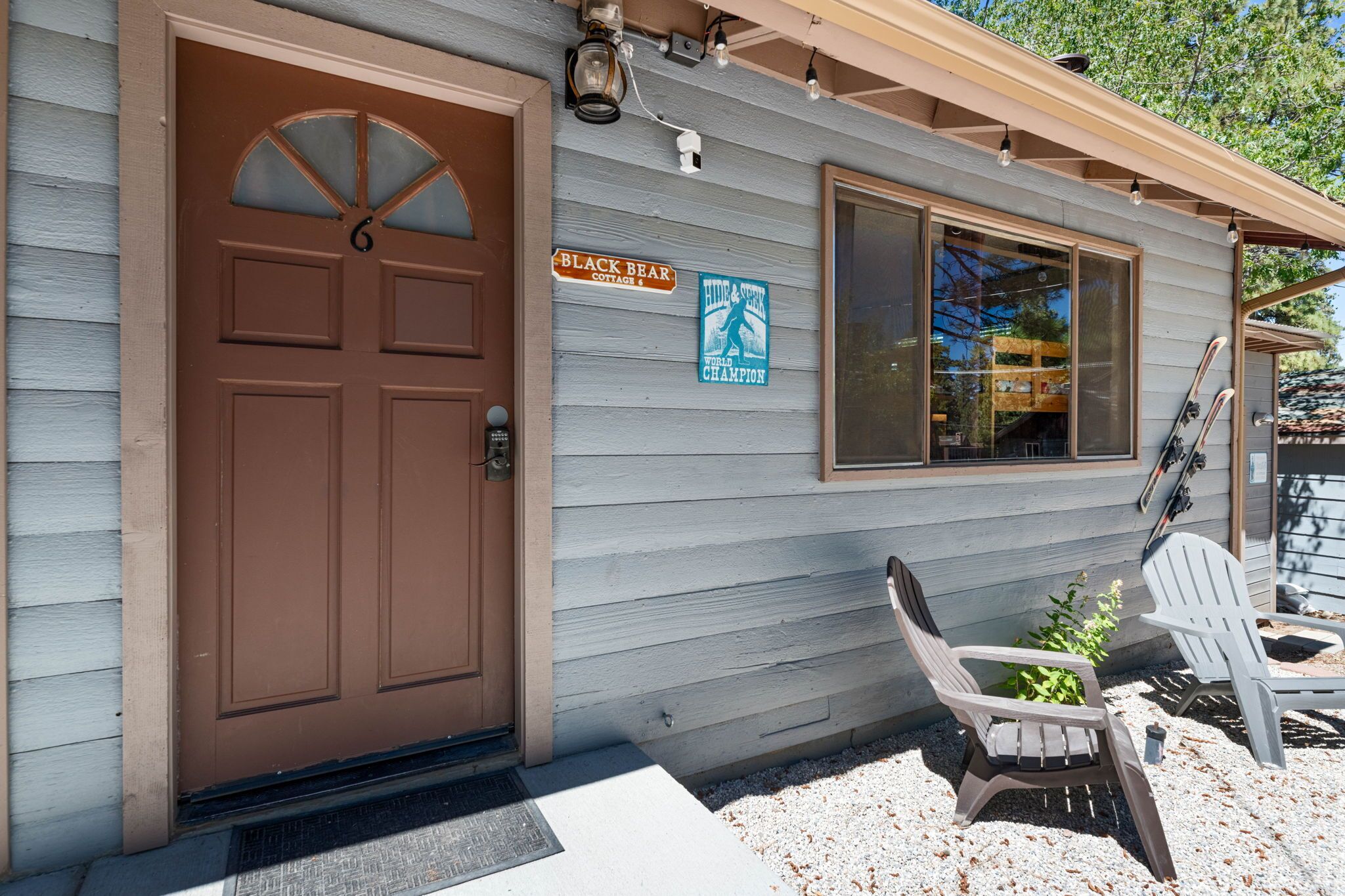 Black Bear Studio  Pet Friendly Convenient Location