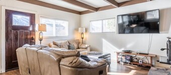 Hidden Meadow Cabin-June Lake, CA