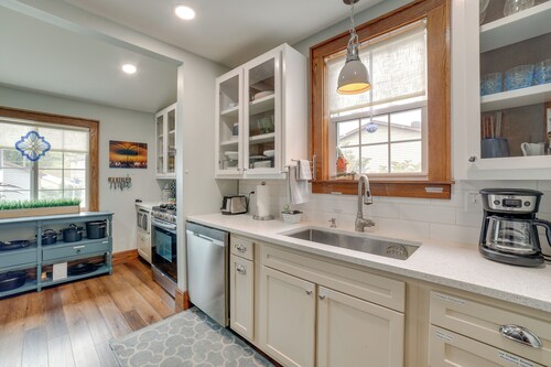 Pet-Friendly ‘Murph Landing’ - 1 Mile to WVU!