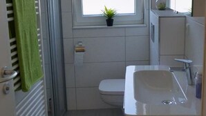 Bathroom - Residenz Windjammer - Whg.12 - Seesicht (Cuxhaven)