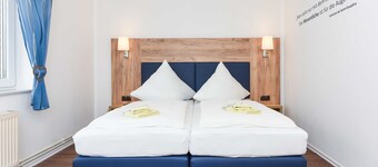 Double room B - Huus an't Deep in Altharlingersiel