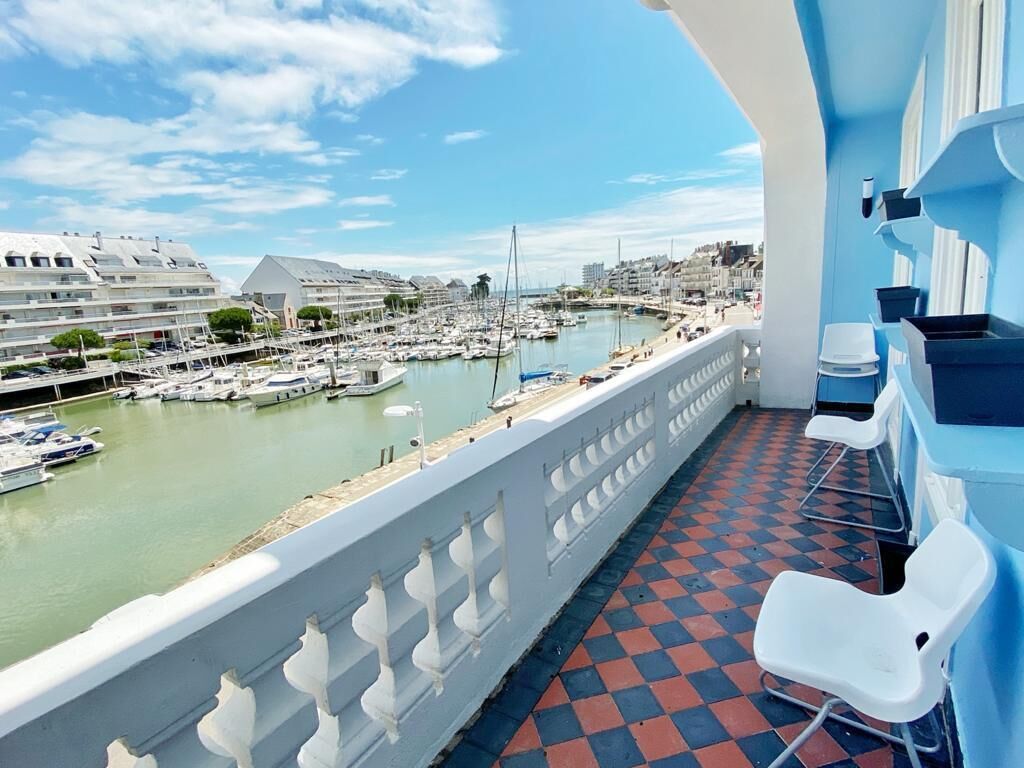 Appt. T3 Haussmannien 87 M² sea view on port