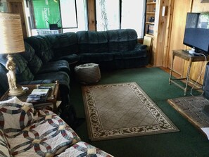 Smart-TV, bøker og printere