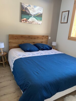 3 bedrooms, WiFi, bed sheets - OZ Alpe d'Huez ski area apartment 8 people (Oz)