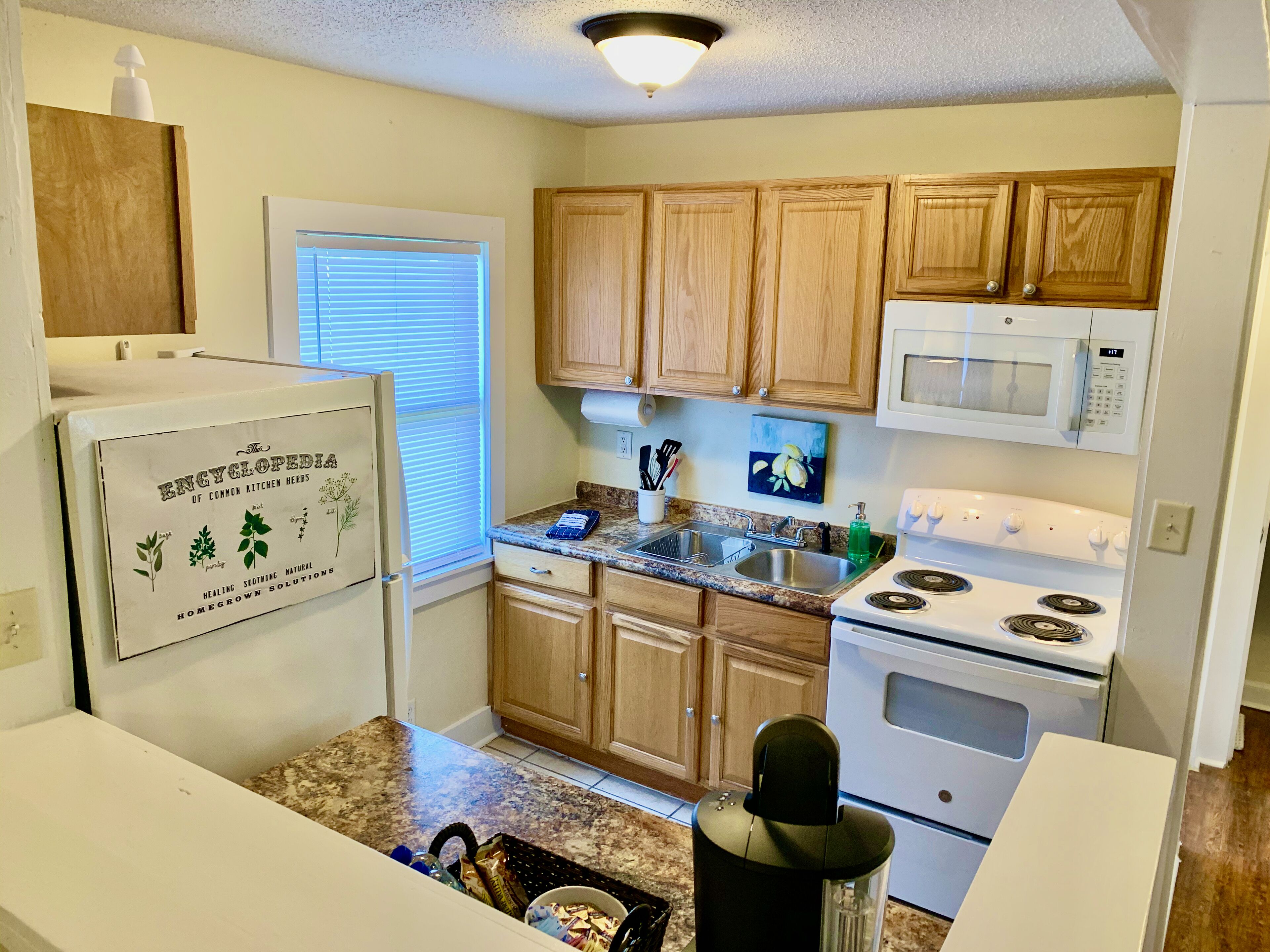 Comfortable & Clean 2-Bedroom Apartment in Midtown