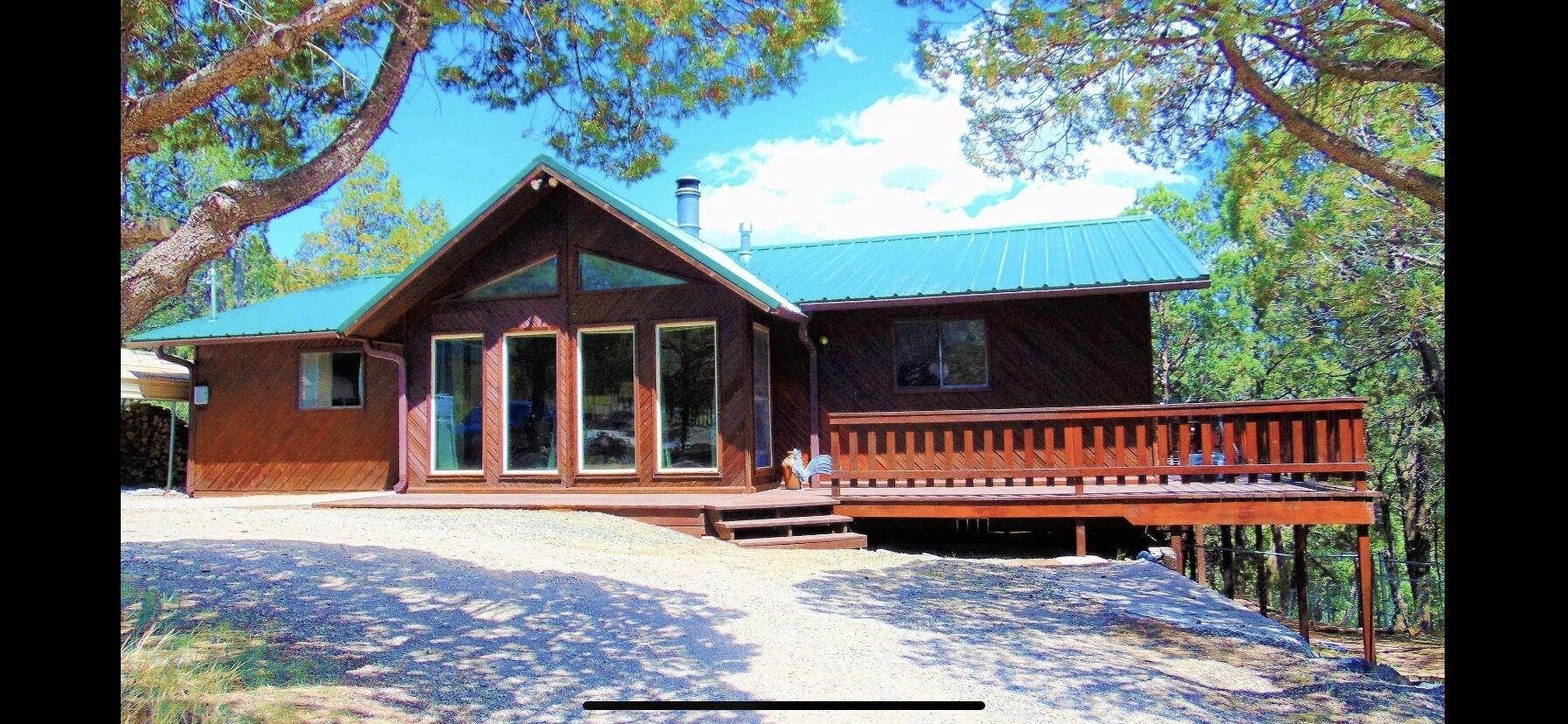 Big Deck with Great views, Quiet and comfortable