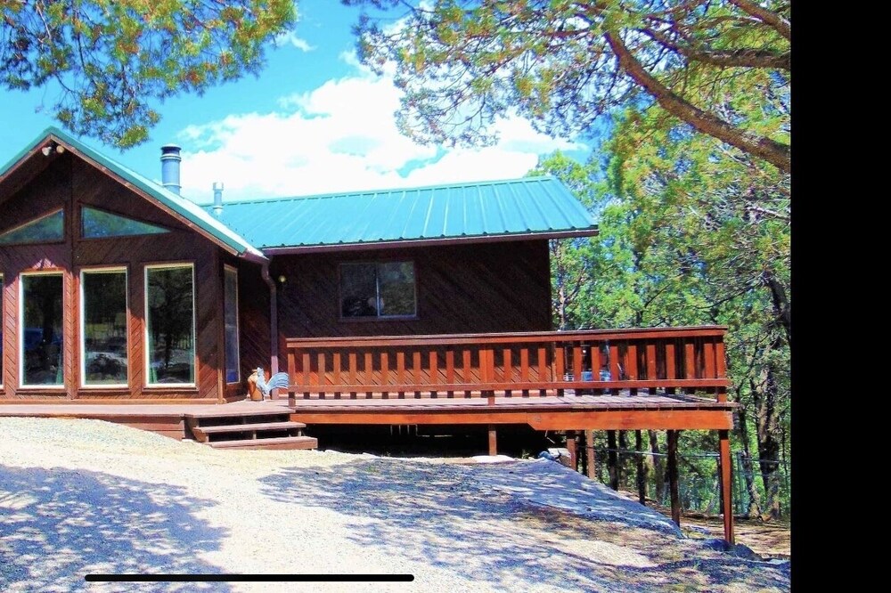 Big Deck with Great views, Quiet and comfortable