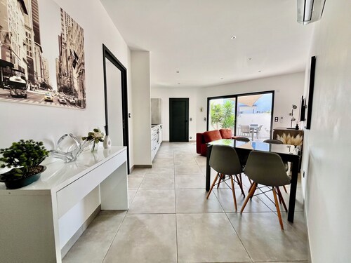 Small T3 house with garden 250m from the beach