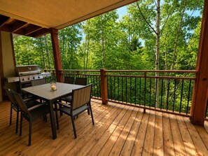 Outdoor dining - Tremblant Prestige - Plateau 230-3 (Mont-Tremblant)