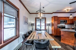 Dining - Tremblant Prestige - Plateau 230-3 (Mont-Tremblant)