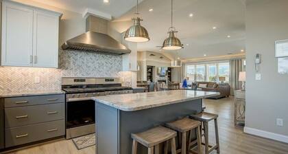 X-TA-SEA | 440 ft to the beach | Private Pool, Hot Tub, Dog-Friendly