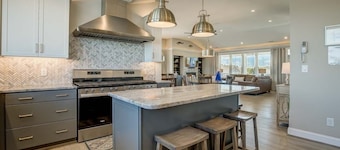 X-TA-SEA | 440 ft to the beach | Private Pool, Hot Tub, Dog-Friendly