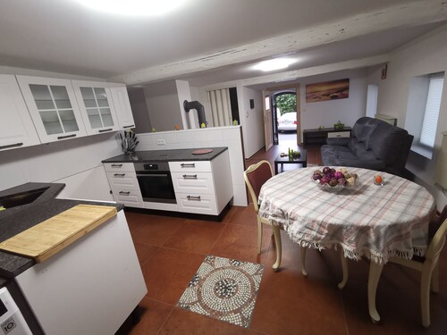 Komplett neu renovierte Ferien EG Wohnung