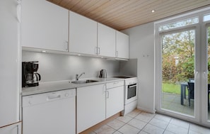 Kühlschrank, Herdplatte, Geschirrspüler