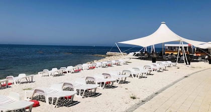 Vacation apartment with fantastic sea views near the beach