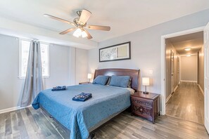 9 bedrooms, desk, iron/ironing board, free WiFi