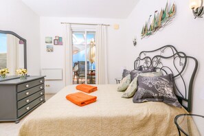2 Schlafzimmer, Zimmersafe, Bügeleisen/Bügelbrett, Reisekinderbett