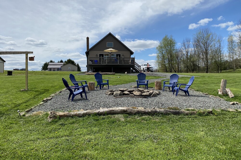 Cozy Retreat at Bernie’s Bottom