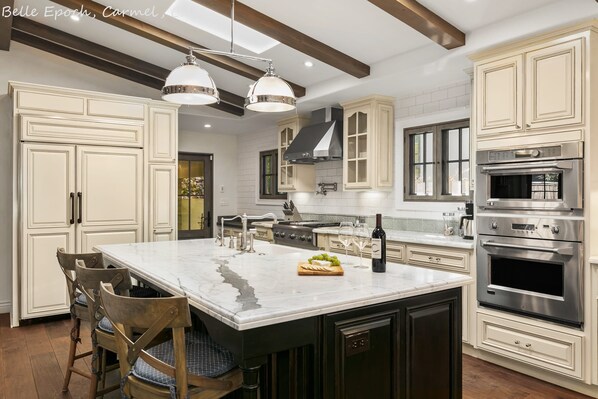 Fridge, microwave, oven, dishwasher - Belle Epoque: Beautifully Remodeled Carmel Woods Home (Carmel)