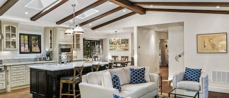 TV, fireplace, offices