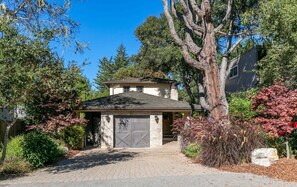 Exterior - Belle Epoque: Beautifully Remodeled Carmel Woods Home (Carmel)