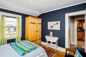 2 Schlafzimmer, Schreibtisch, Bügeleisen/Bügelbrett, kostenloses WLAN