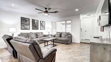 Smart TV, fireplace, table football, stereo