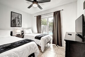 8 bedrooms, desk, iron/ironing board, free WiFi