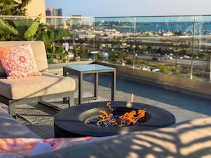 Property grounds - BLUE LAGOON➕ BONUS APT ♦ GAMES ♦ POOL ♦ VIEWS ♦ LUXURY  - THIS PLACE IS NUTS! (San Diego)