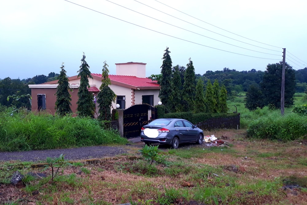 Ekaant Farms - Serenity Unplugged
