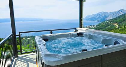 Villa Skyview Infinity-Pool, Whirlpool