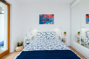 Comfort Studio | Desk, laptop workspace, iron/ironing board, free WiFi - Baltico Studio Apartment (Gdansk)
