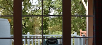 Apartment with magnificent lake view