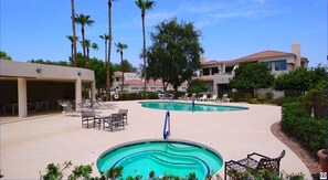 A heated pool - Waterfront 1st Floor, Gated, 2 Bd,2Ba + Den, Family Friendly, Pet Friendly. (Scottsdale)