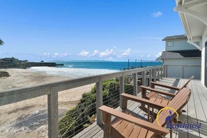 Property grounds - Bay Watch Beach House (Santa Cruz)
