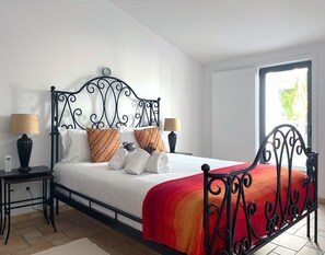 1 غرفة نوم ومكواة/لوح كي وسرير سفر وواي فاي مجانًا