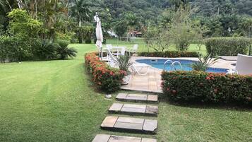 Piscina interna, piscina externa